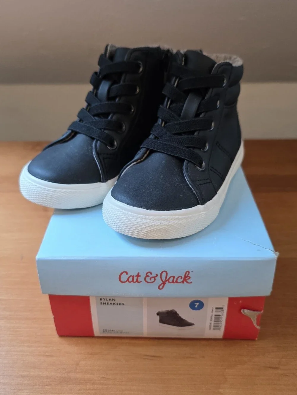 Cat & Jack Rylan Sneakers Gray/Black Sneakers with Zipper Toddler Size 7